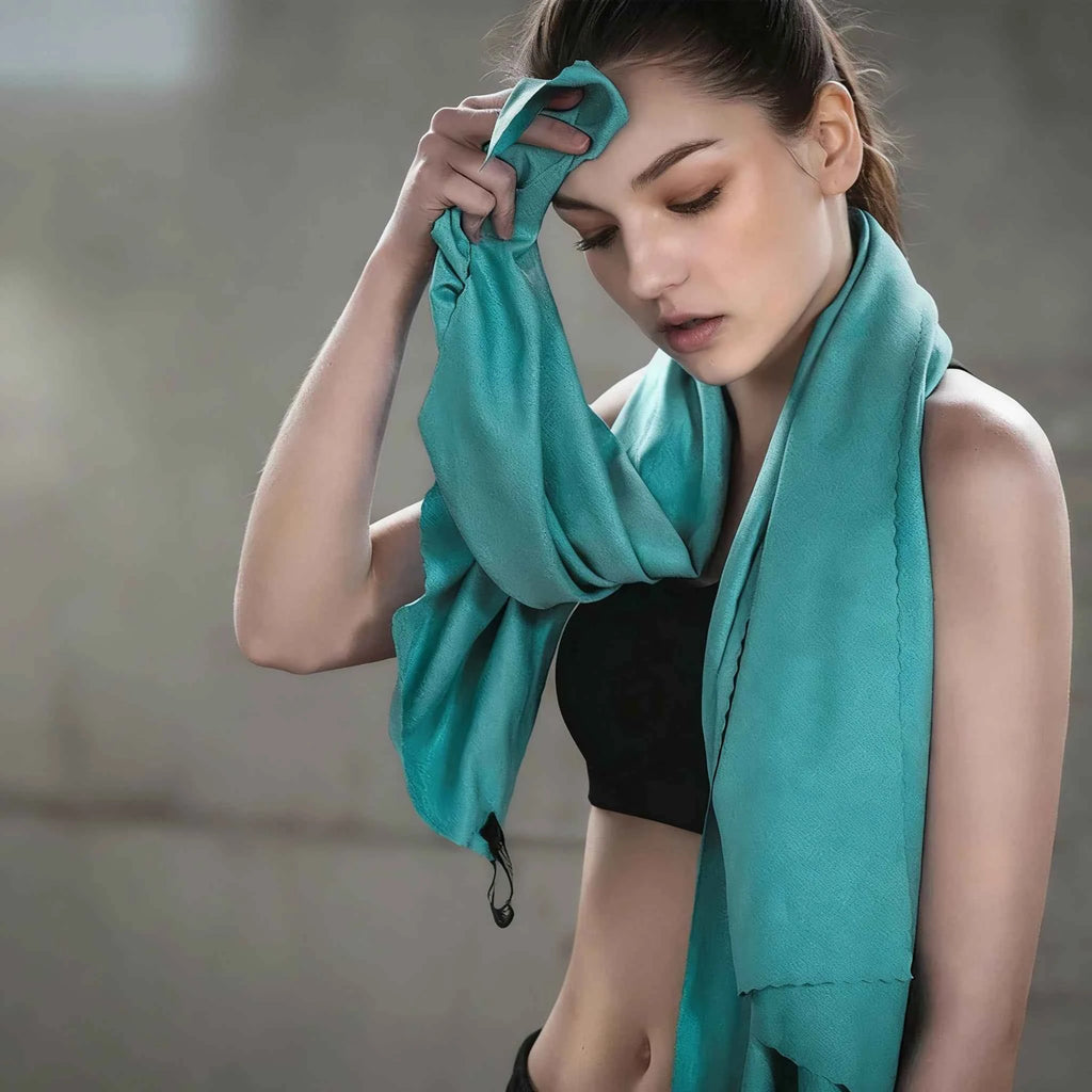 Quick-Dry Microfiber Towel: Lightweight & Portable for Travel & Sports
